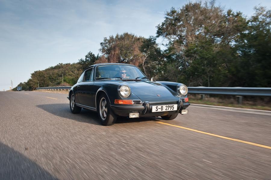  Porsche 911 S 2.2 1970 года  (фото 20 из 31)